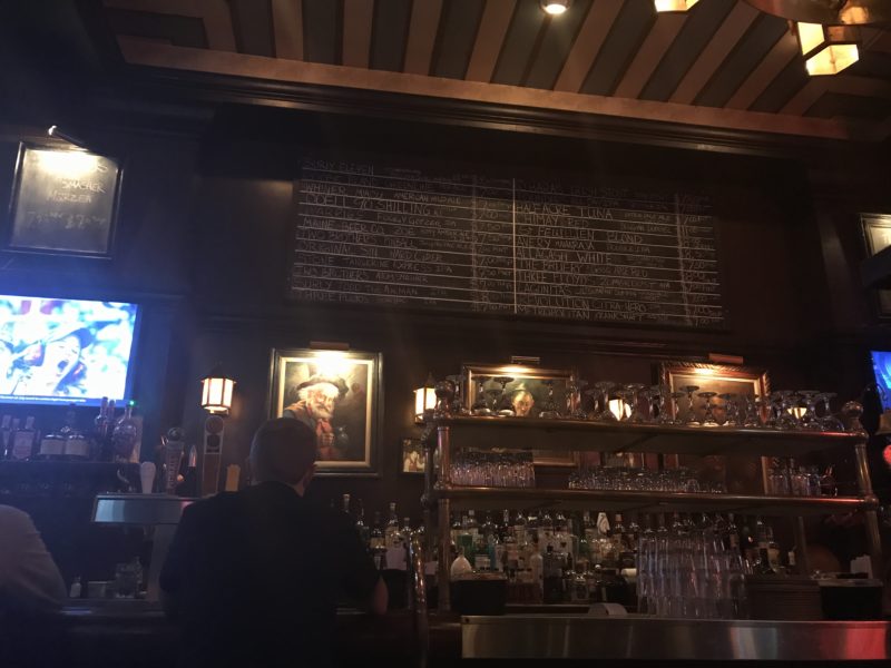 Miller's Pub Review Perfect Happy Hour Bar in Downtown Chicago Go Visit Chicago