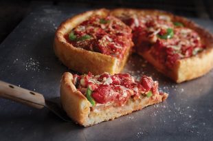 Pizzeria Uno & Grill - Chicago Deep Dish PIzza