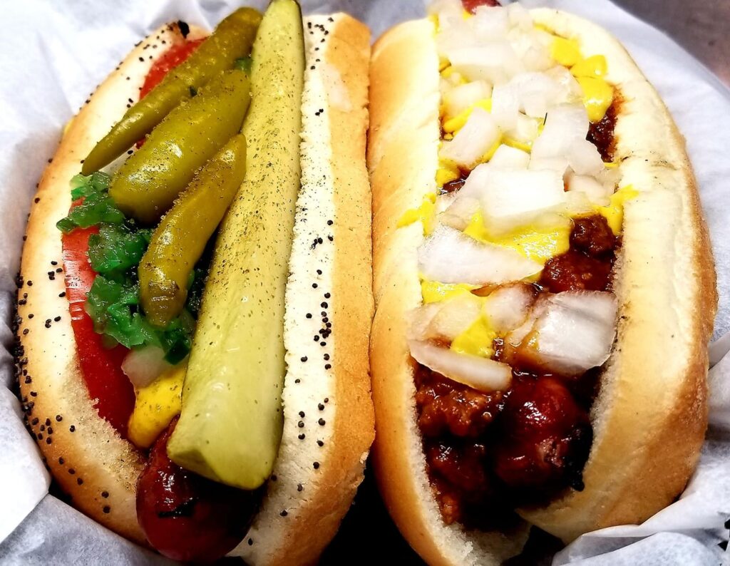 Chicagos dog house restaurant for hot dogs